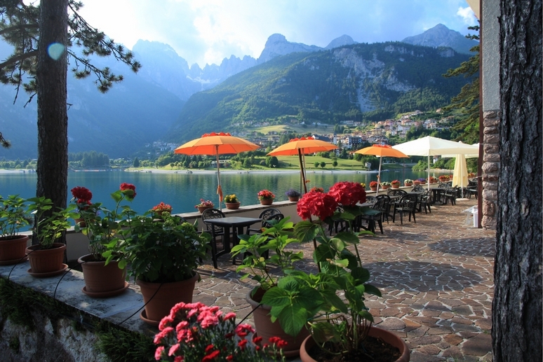 La veranda del lago park il Lago e Le dolomiti di Brenta